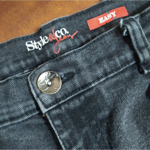 Style & Company-Easy-Black Womens Jeans size 32x27 Stretch Inseam 26 CLEARANCE! - Picture 3 of 4